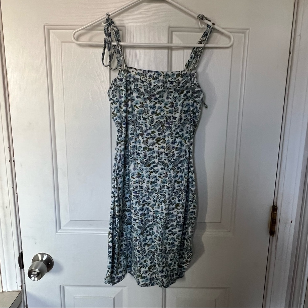 Tight Floral Dress: Shein, Blue Flowers, Very stretchy and comfy Size small